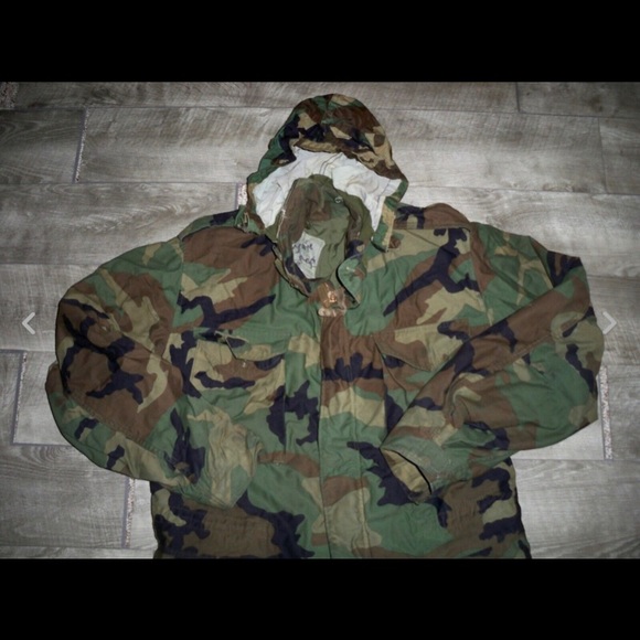 Vtg 80s US Army Camo Cold Weather Jacket Mens Med - Picture 2 of 8